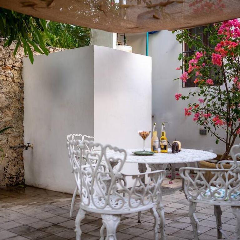 Casa Armadillo, colonial house with pool - Two-Bedroom House - 10