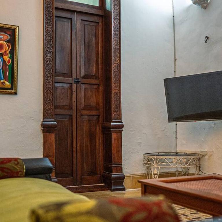 Casa Armadillo, colonial house with pool - Two-Bedroom House - 22