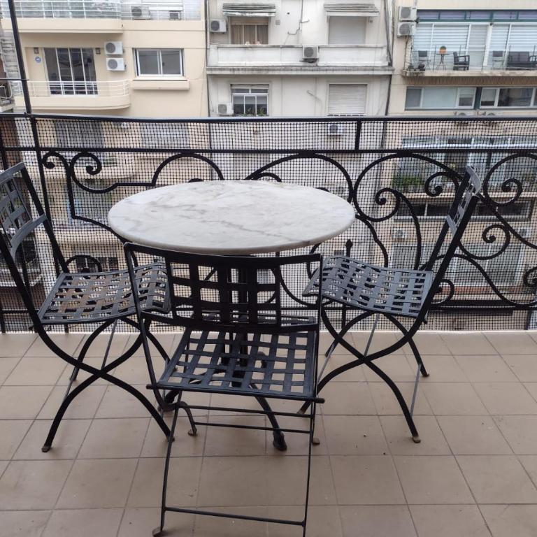 Departamento Recoleta Av Callao - Apartamento Deluxe de 2 dormitorios con balcón - 1