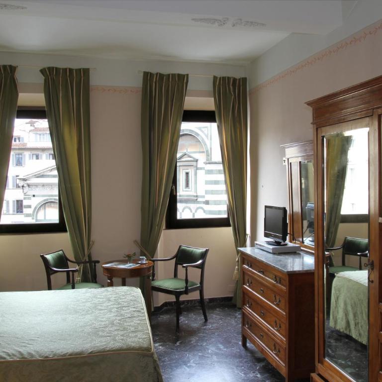 B&B A Florence View - Double or Twin Room with Duomo view - 1