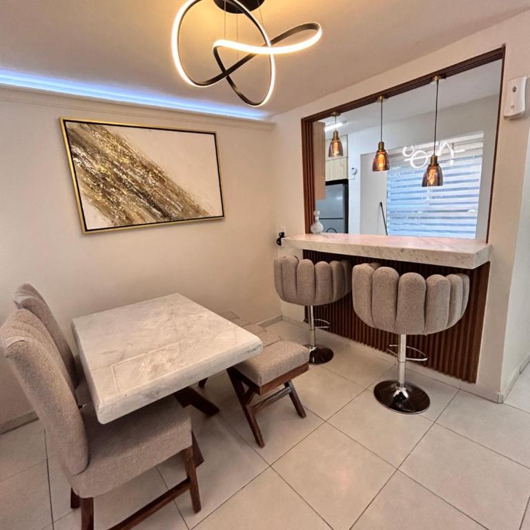Hermoso Departamento - Two-Bedroom Apartment - 37