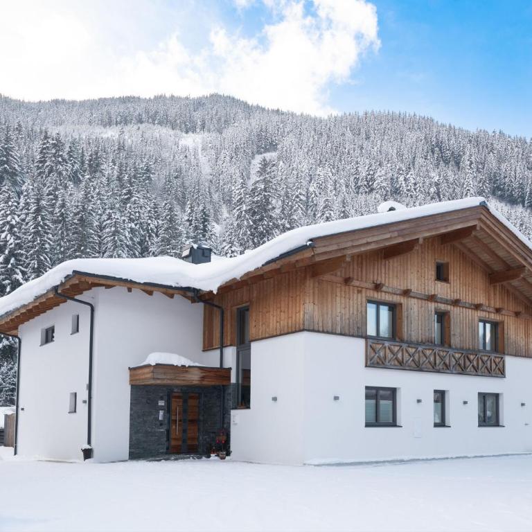 Chalet in Saalbach near Ski Lift and Sauna - Chalet - 26