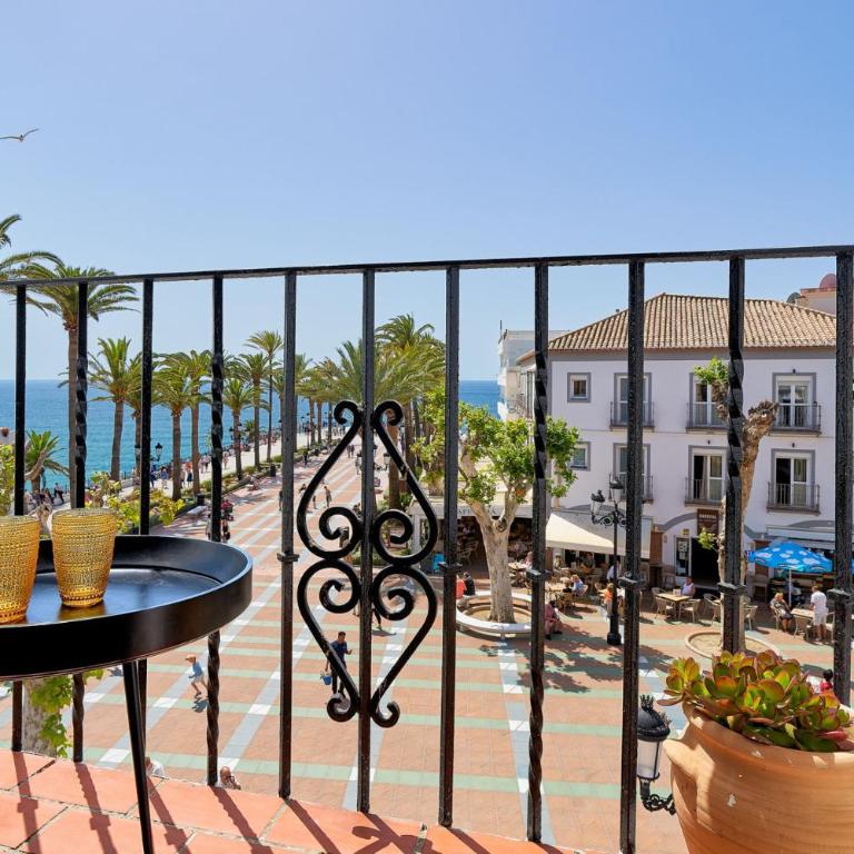 Balcon de Europa in Nerja by Solaga Holiday Homes - Apartamento con vistas y balcón - 3