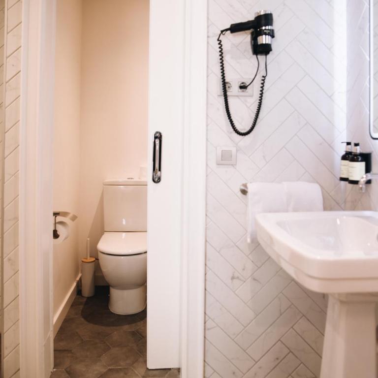 H La Paloma Boutique - Executive Double Room - 6