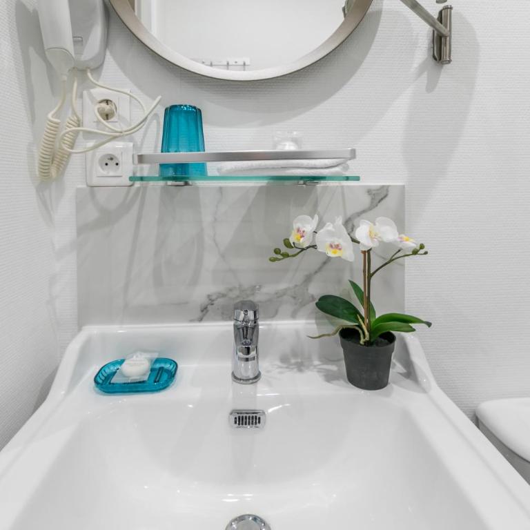 WS Marais - Musée Pompidou - Three-Bedroom Apartment - 39