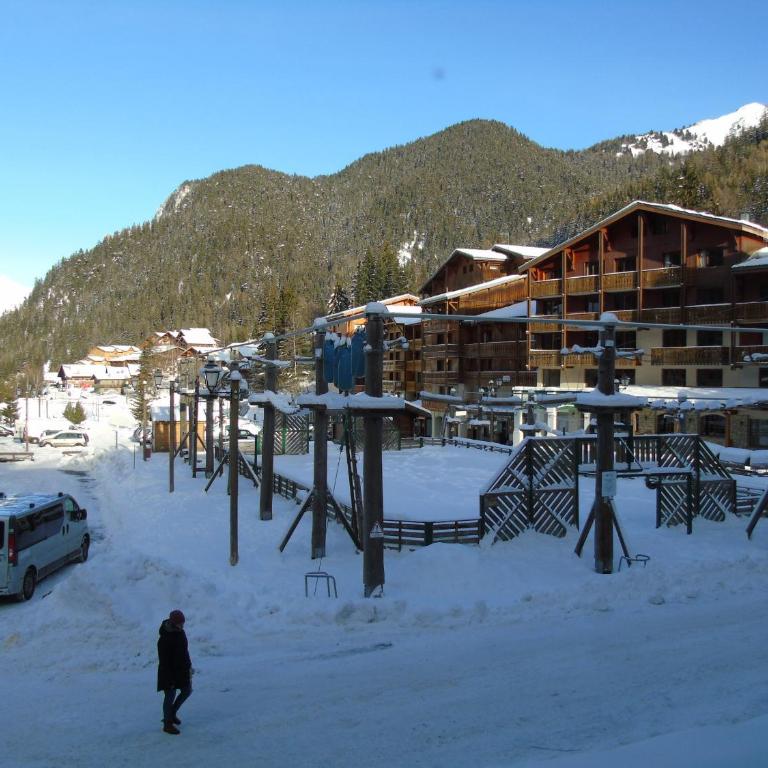 Appartement rénové 2 pièces pour 4 pers, balcon, proche télécabine, commerces, et écoles de ski - FR-1-561-33 - Apartment (4 Erwachsene) - 7