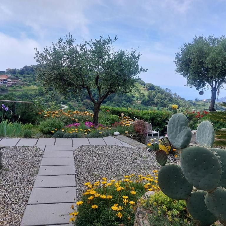 Incanto-Romantic Sea-View Hideaway With-Private Parking&300mq Garden - One-Bedroom Apartment - 21