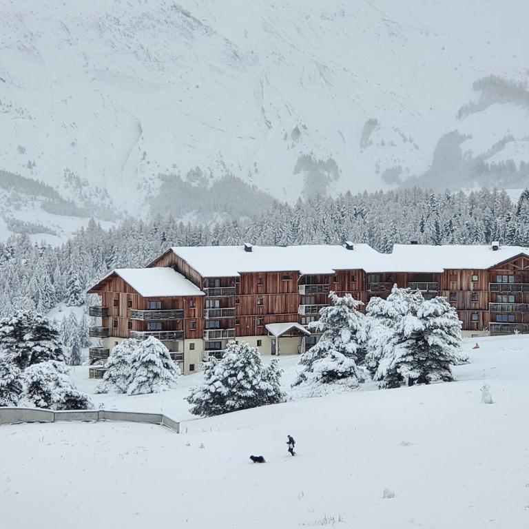 Joli studio 4-6 pers - balcon avec vue sur montagne - Apartment mit 1 Schlafzimmer - 12