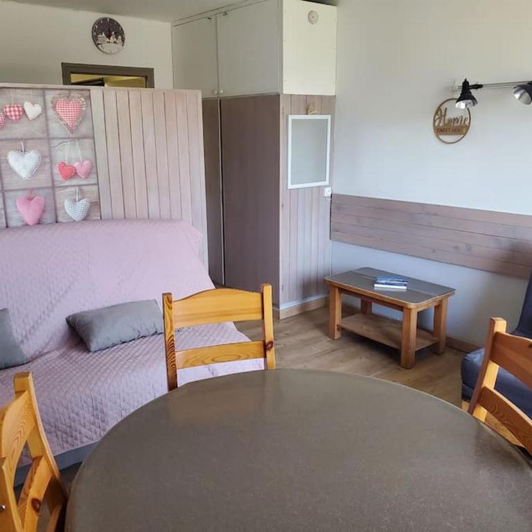 Joli studio 4-6 pers - balcon avec vue sur montagne - Apartment mit 1 Schlafzimmer - 20