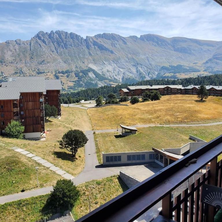 Joli studio 4-6 pers - balcon avec vue sur montagne - Apartment mit 1 Schlafzimmer - 22