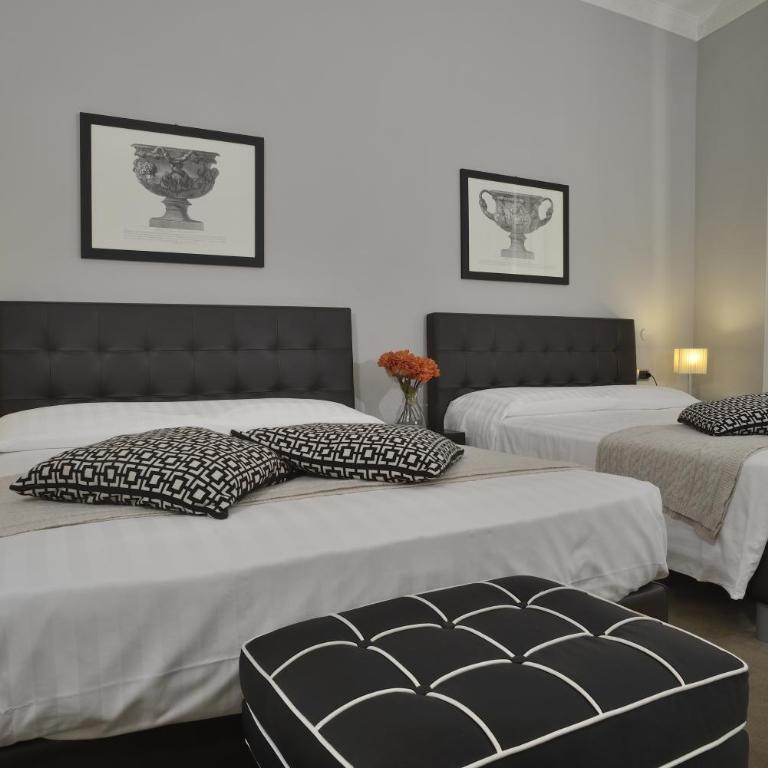 Hotel Roma - Classic Quadruple Room - 2