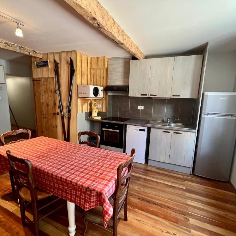 T2 au coeur de Barcelonnette - Appartement 1 Chambre - 12