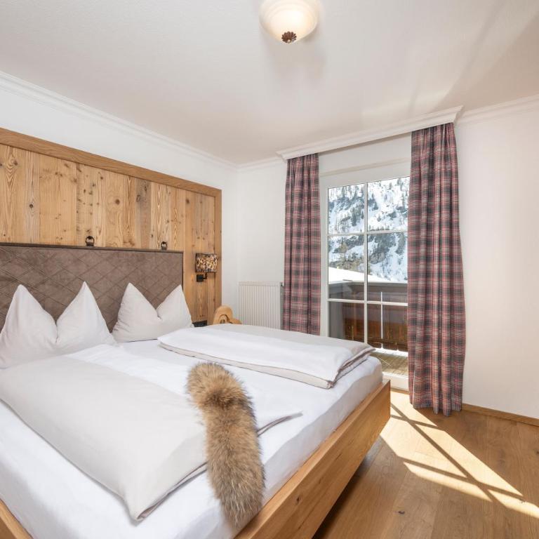 Hotel Almschlössl & Schrotteralm - Apartment mit 2 Schlafzimmern, einem Balkon und Panoramablick - 3