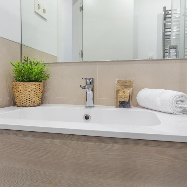 Apartamento Malasaña Terrace en Madrid - Apartment with Terrace - 17