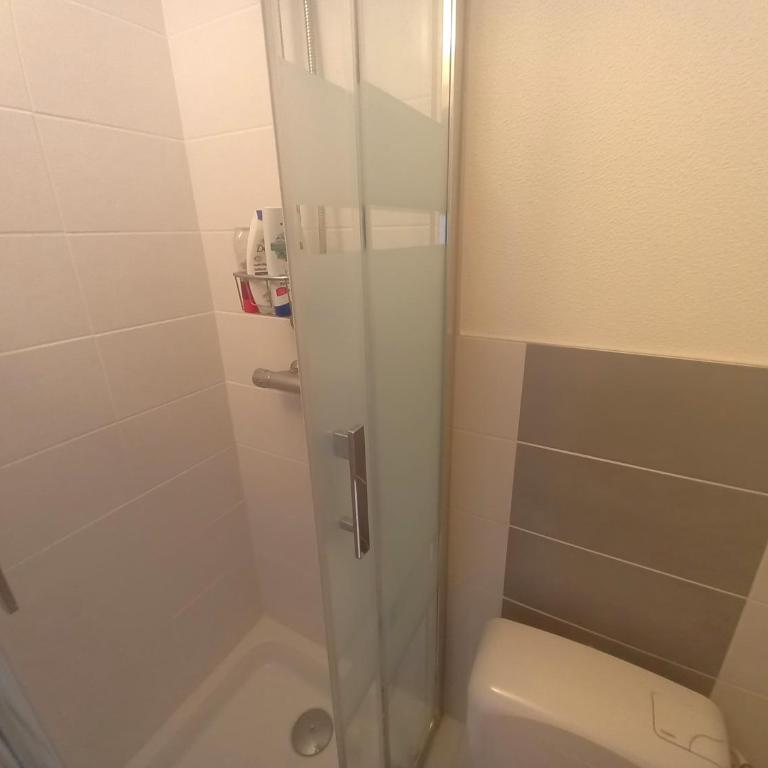 Royan Pontaillac – APPARTEMENT VUE MER – balcon – WIFI – confort simple - Appartamento con Vista Mare - 17