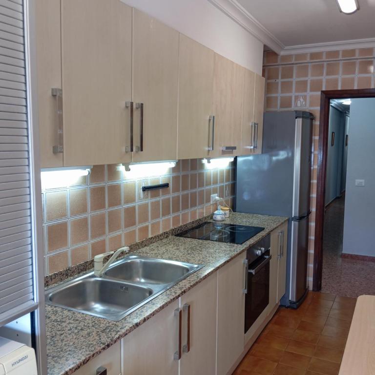 Alojamiento en primera linea - Three-Bedroom Apartment - 7