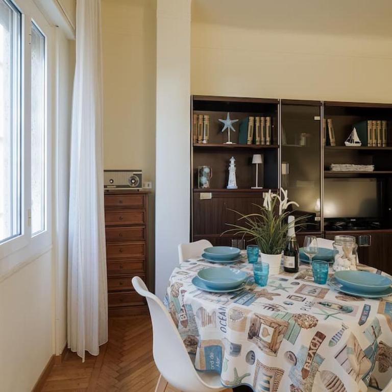 Chez Coco - 2 Camere, WiFi - Appartamento con 2 Camere da Letto - 8