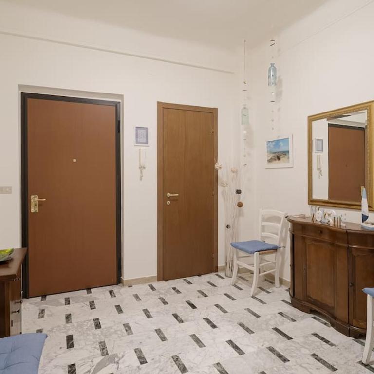 Chez Coco - 2 Camere, WiFi - Appartamento con 2 Camere da Letto - 15