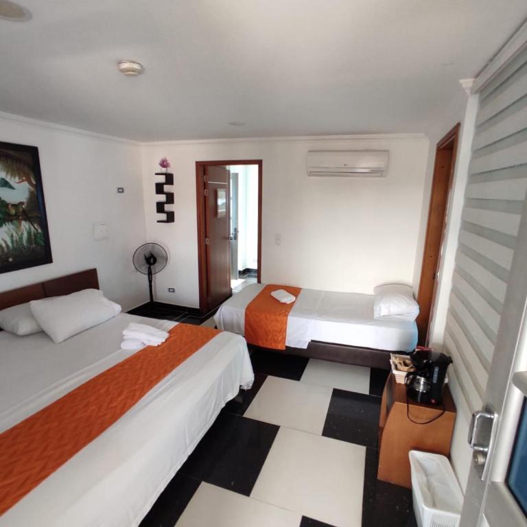 Hotel Najjez - Habitación Triple Básica - 1
