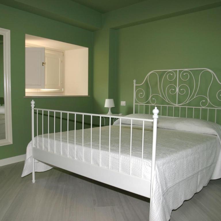 Residenza Cavour - Camera Matrimoniale Deluxe - 4