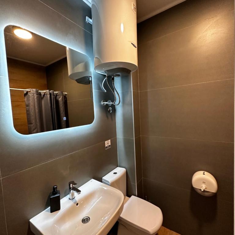 Residence Spa Apartments DUB - Studio with Pool View - 1