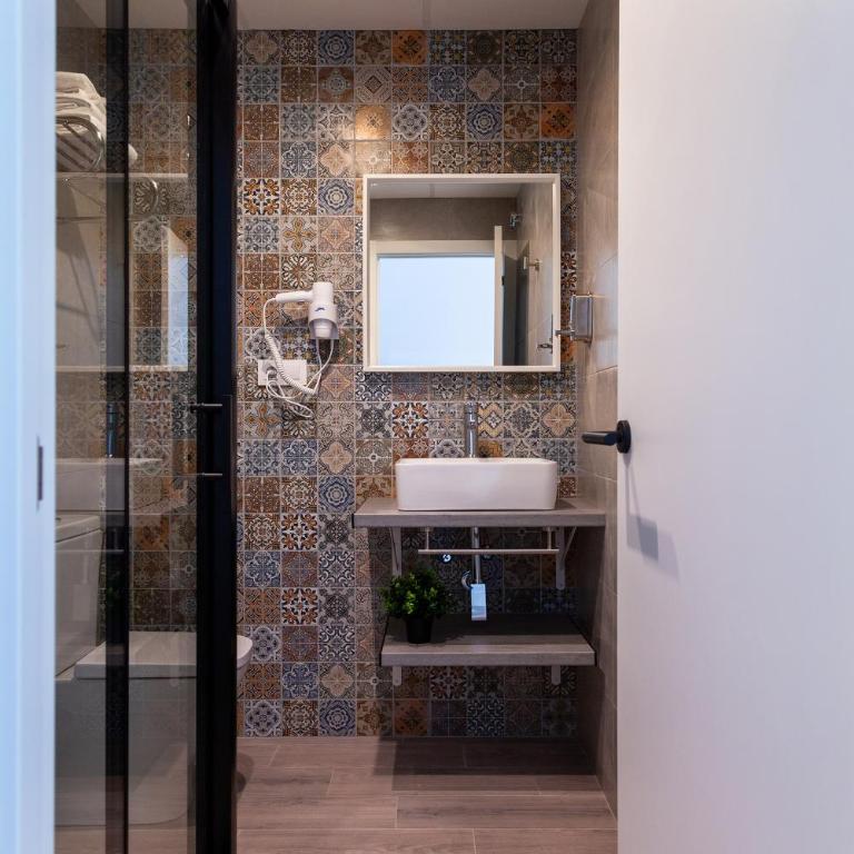 Mediterraneo Stay - Standard Double Suite - 8