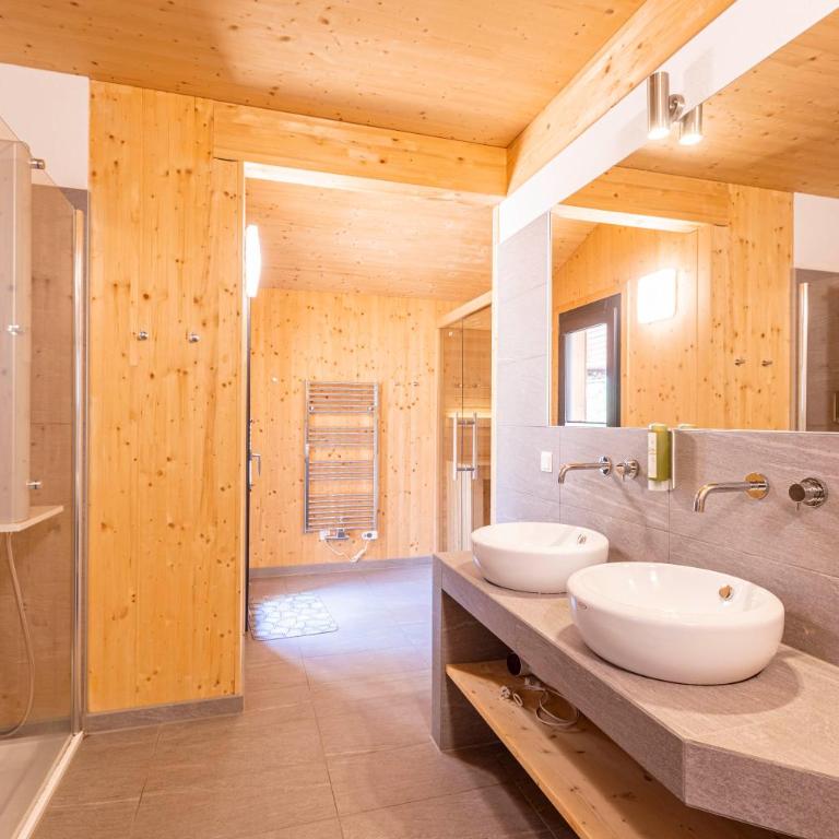 Alpenchalets Reiteralm by ALPS RESORTS - Superior Chalet # 12 mit Sauna & Whirlwanne innen - 1
