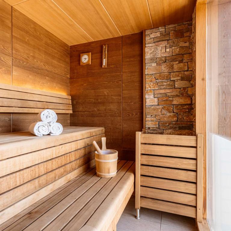 Alpenchalets Reiteralm by ALPS RESORTS - Superior Chalet # 02 mit Sauna & Whirlwanne innen - 1