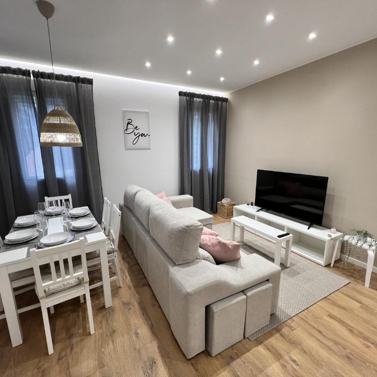 Apartamenticos Plaza Las Armas III - Two-Bedroom Apartment - 4