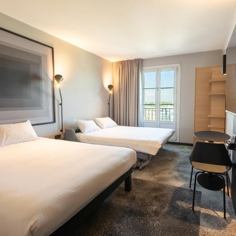 ibis Strasbourg Centre Gare - Superior Double Room with Sofa - 11