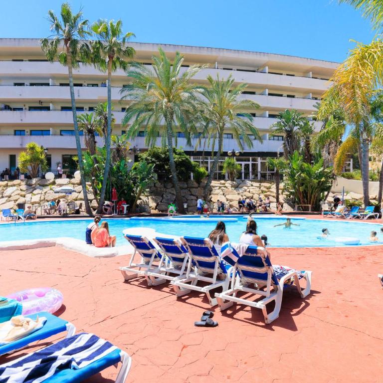Festival Village Salou Apartments - Apartamento con vistas a la piscina - 1