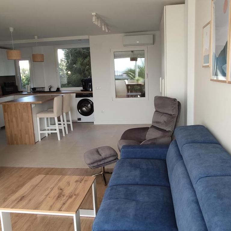 AriaSpot Alicante - Two-Bedroom Apartment with Sea View - 11