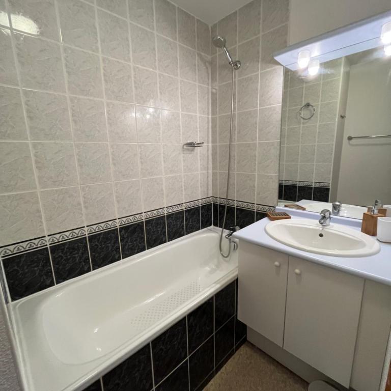 Appartement 4 à 6pers Valmeinier Résidence 4 étoiles - Piscine - Appartement 2 Chambres avec Vue sur la Montagne - 10