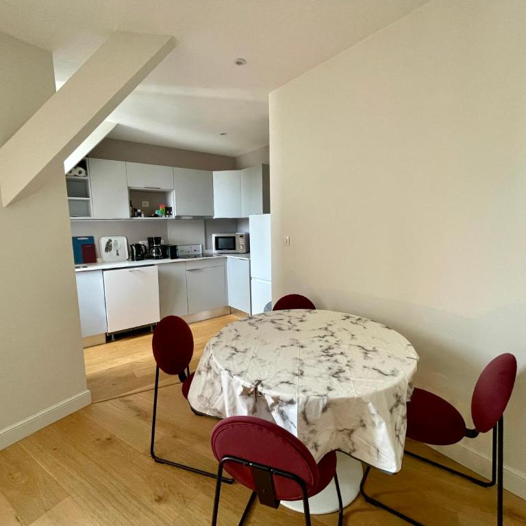 Charmant Appartement au Coeur de l'Avenue Lajarige - Appartement 2 Chambres - 10