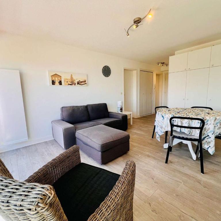 Charmant 2 pièces rénové à Quiberon avec balcon, parking et wifi, animaux admis - FR-1-478-88 - Apartment (4 Erwachsene) - 5