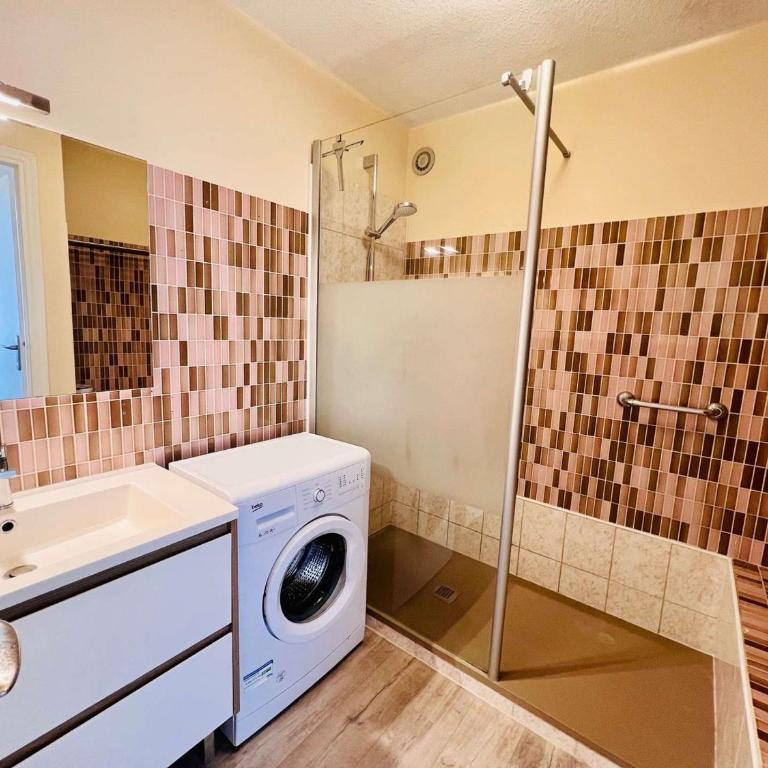 Charmant 2 pièces rénové à Quiberon avec balcon, parking et wifi, animaux admis - FR-1-478-88 - Apartment (4 Erwachsene) - 11