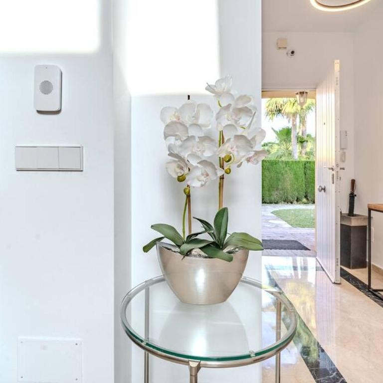 Cozy Villa in Marbella-Estepona - Villa - 4