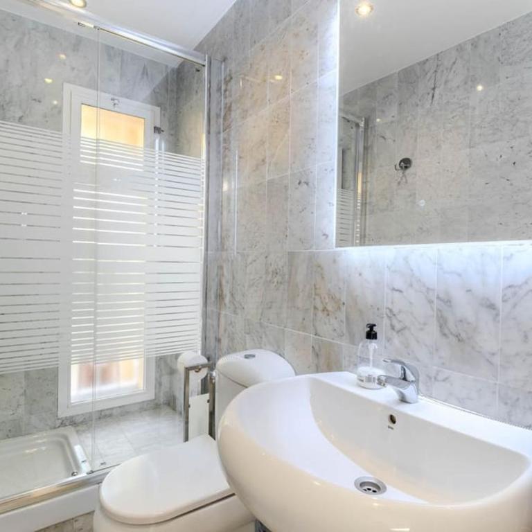 Cozy Villa in Marbella-Estepona - Villa - 32