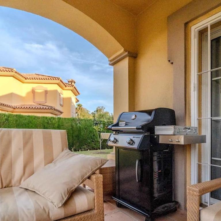 Cozy Villa in Marbella-Estepona - Villa - 44