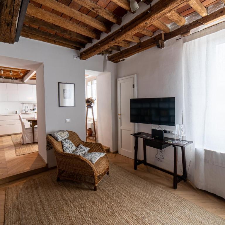 Cozy Flat in Lucca's Old City - Appartamento con 2 Camere da Letto - 4