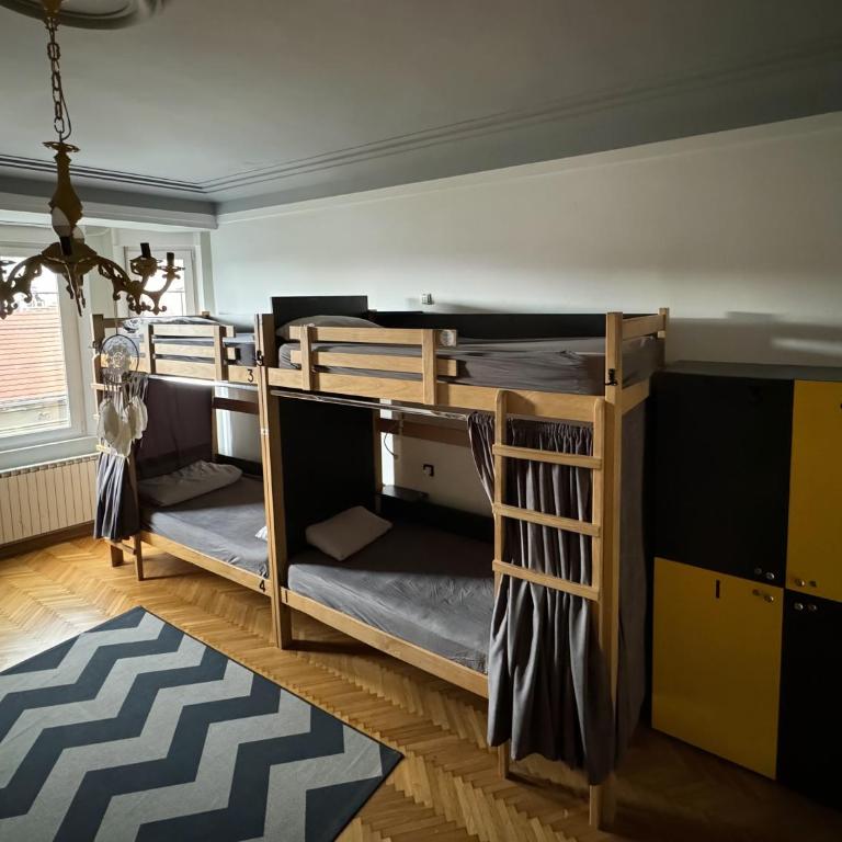 Nomad Hostel - Krevet u 10-krevetnoj Mešovitoj Spavaonici - 4