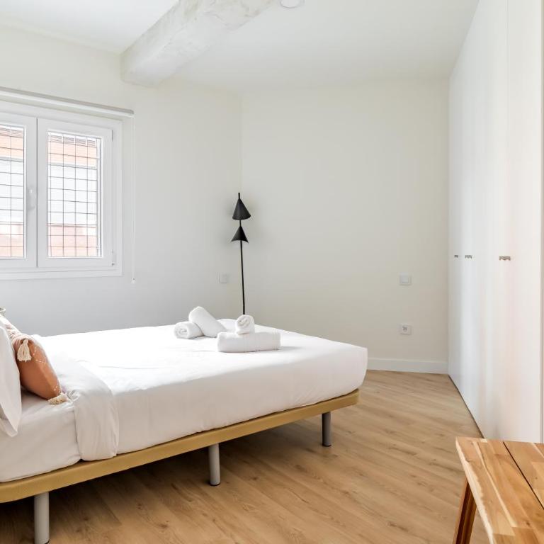 CATERINA Plaza Castilla - Deluxe Apartment - 3