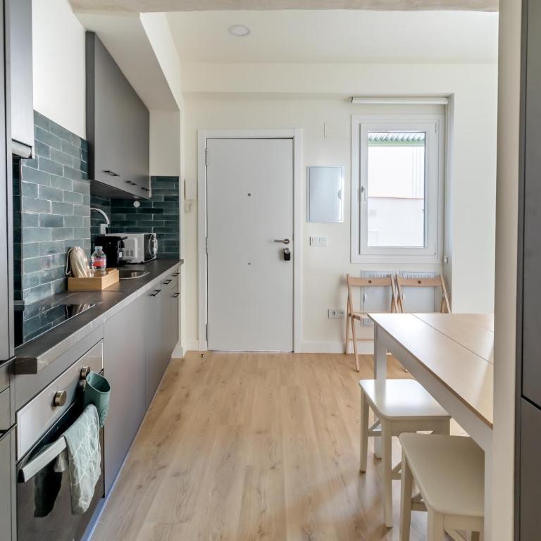 CATERINA Plaza Castilla - Deluxe Apartment - 5