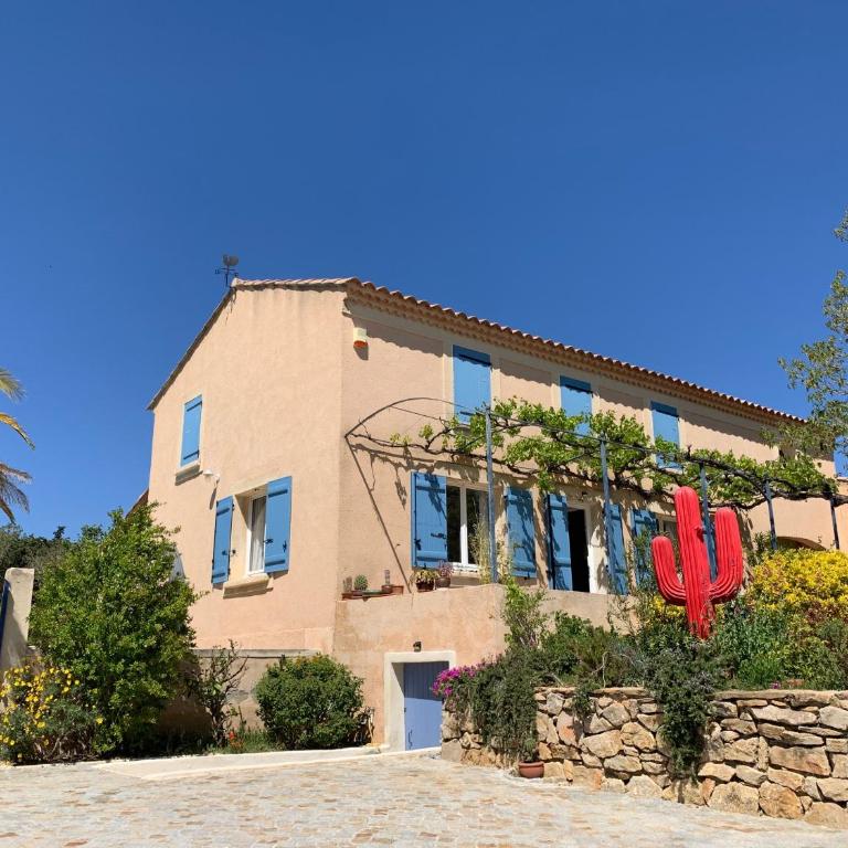 Corinthe - Villa 4 Etoiles 160m2, Climatisée, Piscine, Parking - Villa - 2