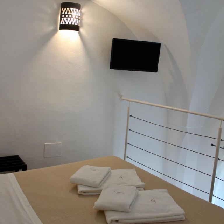 B&B Finestra Sul Mare - Camera Matrimoniale/Doppia con Letti Singoli con Letto Supplementare - 3