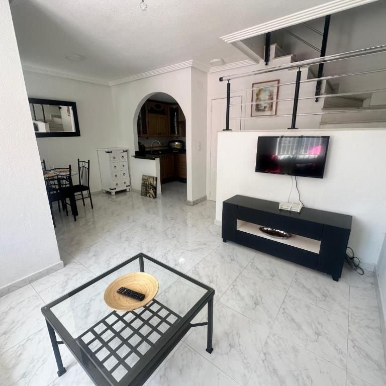Homely Apartments Royal - Apartamento de 2 dormitorios con terraza - 4