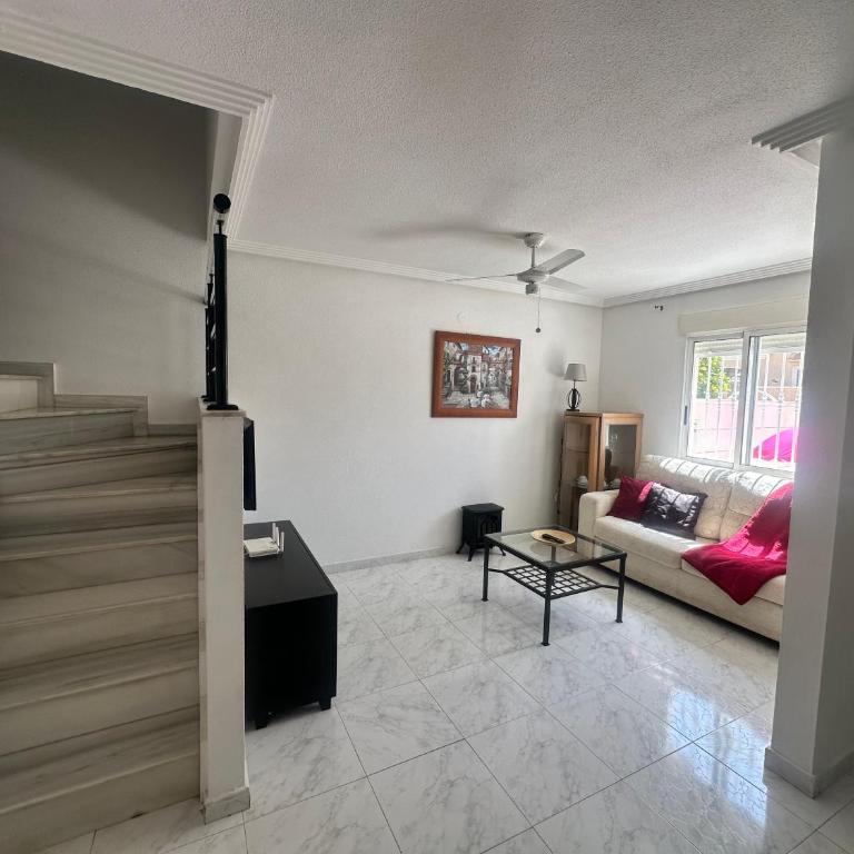 Homely Apartments Royal - Apartamento de 2 dormitorios con terraza - 2