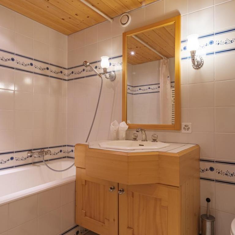 Chalet Kisseye by Zermatt Premium Apartments - Kisseye Enzian - Studio with Matterhorn View (1st floor) - 14