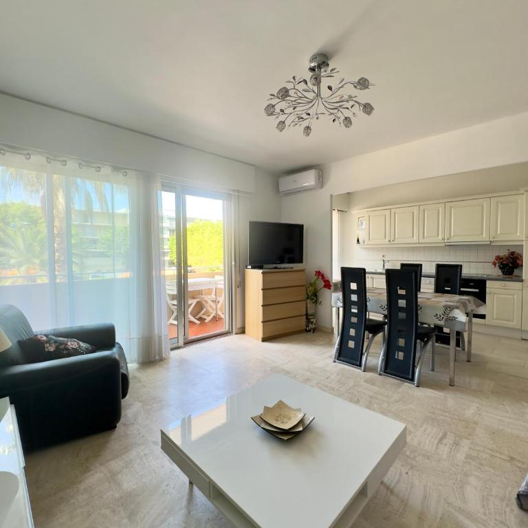 Appartement 2 pièces Cavalaire sur Mer 60m2 - Apartamento de 1 dormitorio - 1