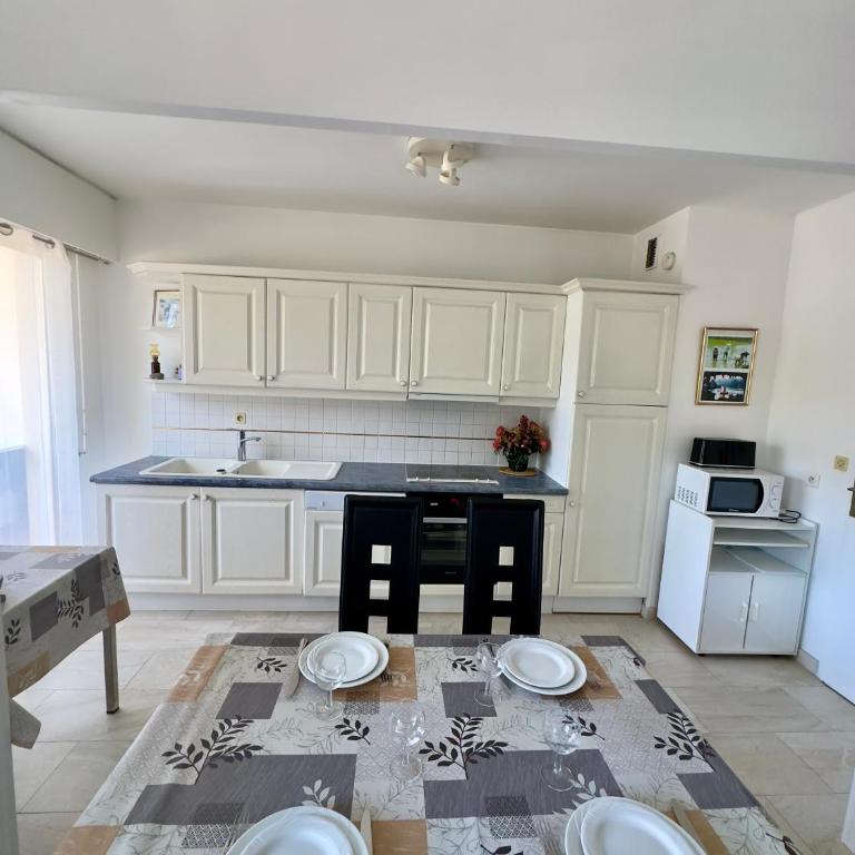Appartement 2 pièces Cavalaire sur Mer 60m2 - Apartamento de 1 dormitorio - 7